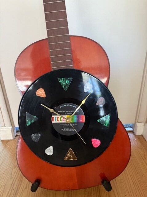 RED ACCOUSTIC GUITAR WITH A 33 RPM RECORD - Image 2